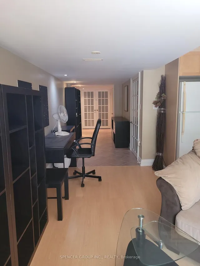 Additional image 12 of 1484 Inuit Tr