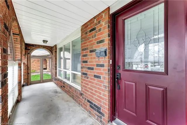 Additional image 11 of 43 Curtis Dr