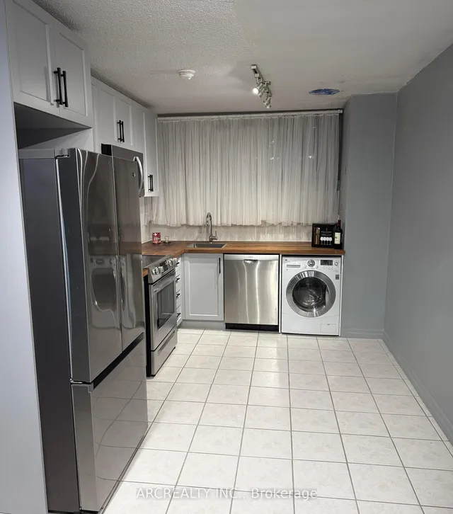 Additional image 12 of 4673 Jane St Unit 1007