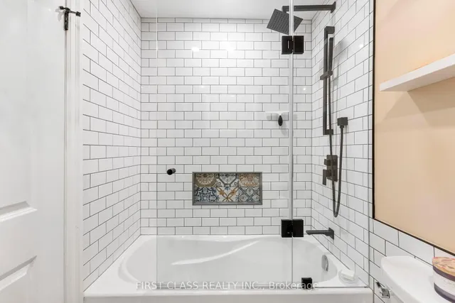 Additional image 10 of 3845 Lake Shore Blvd Unit 102