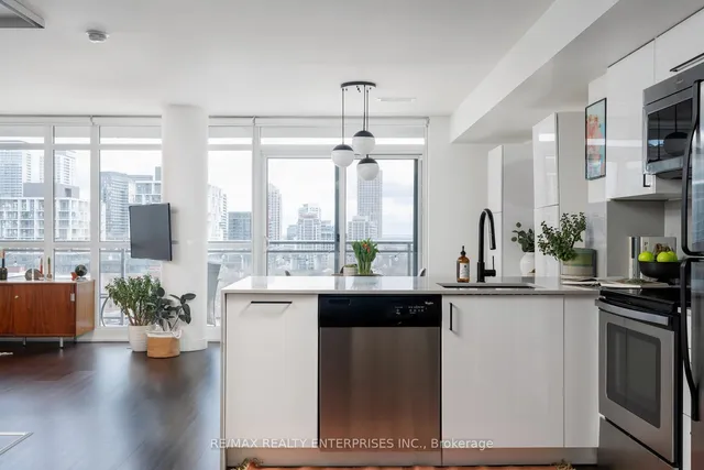 Additional image 7 of 78 Tecumseth St Unit 904