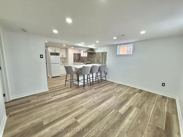 Additional image 28 of 57 Moorecroft Cres