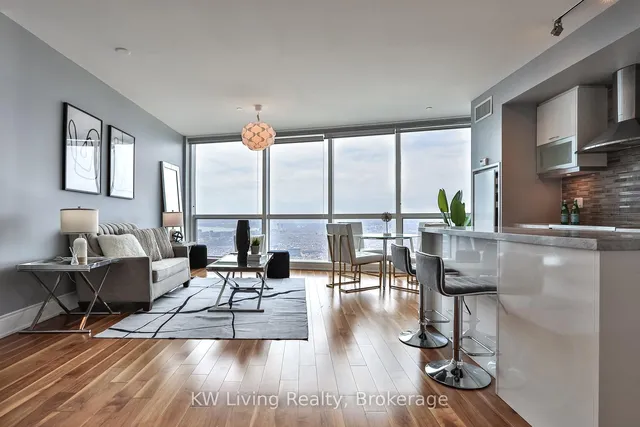 Additional image 10 of 388 Yonge St Unit 7514