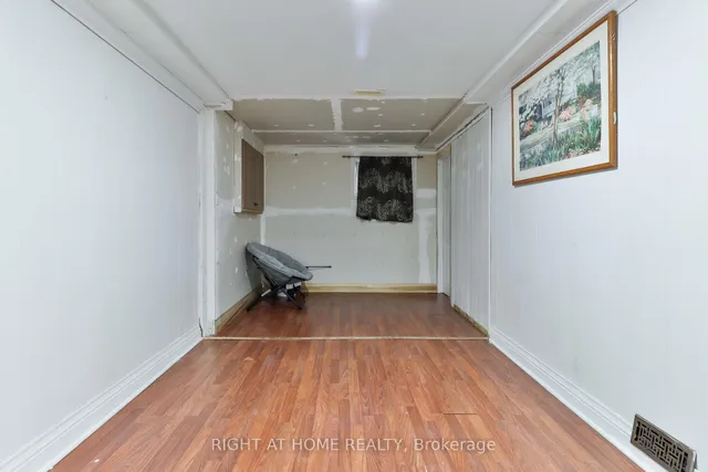 Additional image 32 of 14 Midden Cres