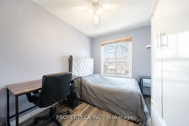 Additional image 18 of 64 Dawson Cres