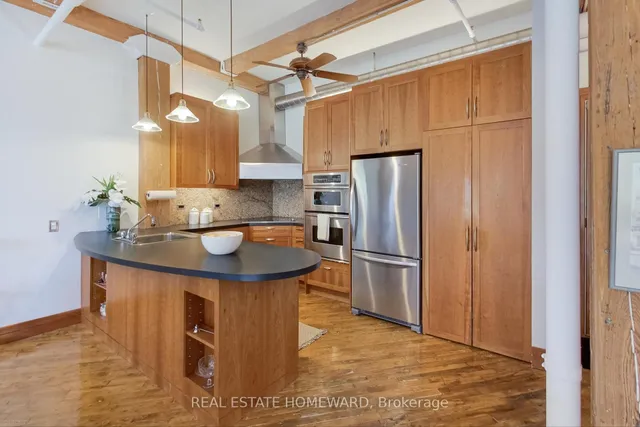 Additional image 30 of 90 Sherbourne St Unit 405