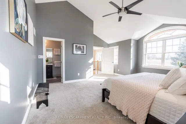 Additional image 5 of 5433 Sixth Line