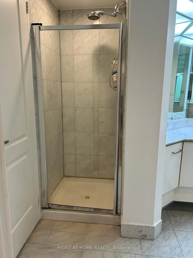 Additional image 18 of 38 Elm St Unit 1812