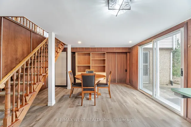 Additional image 20 of 94 Windhill Cres