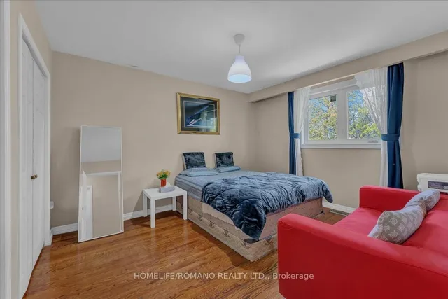 Additional image 20 of 43 Hoover Cres