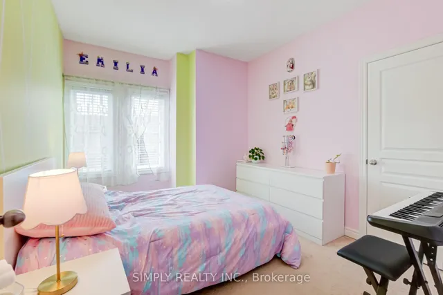 Additional image 33 of 45 Humberstone Cres