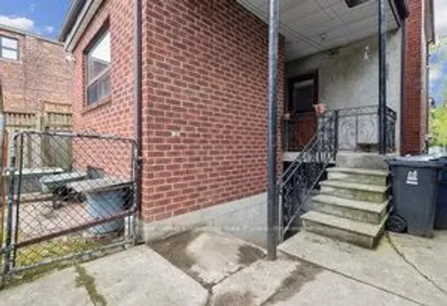 Additional image 42 of 38 Fernbank Ave