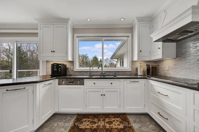 Additional image 10 of 10566 SECOND Line