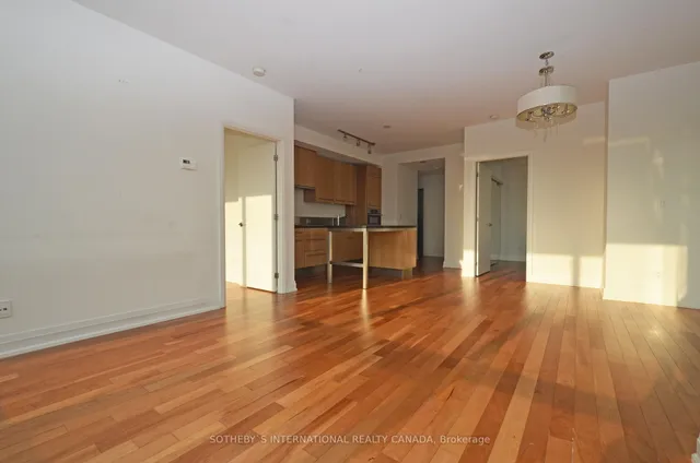 Additional image 4 of 80 John St Unit 2303