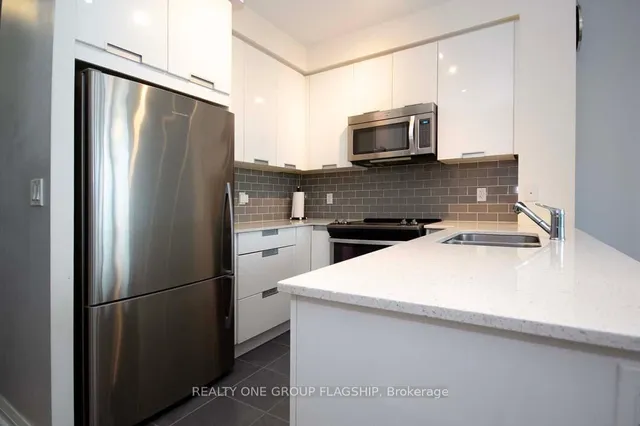 Additional image 10 of 75 Eglinton Ave Unit 2408