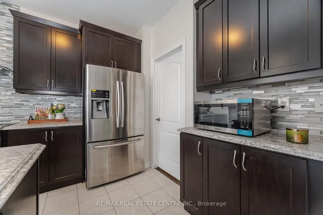 Additional image 18 of 48 Enford Cres