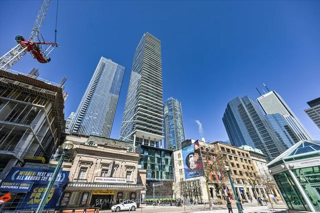 Primary image of 224 King St Unit 3006
