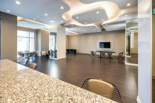 Additional image 26 of 30 Meadowglen Pl Unit 1208