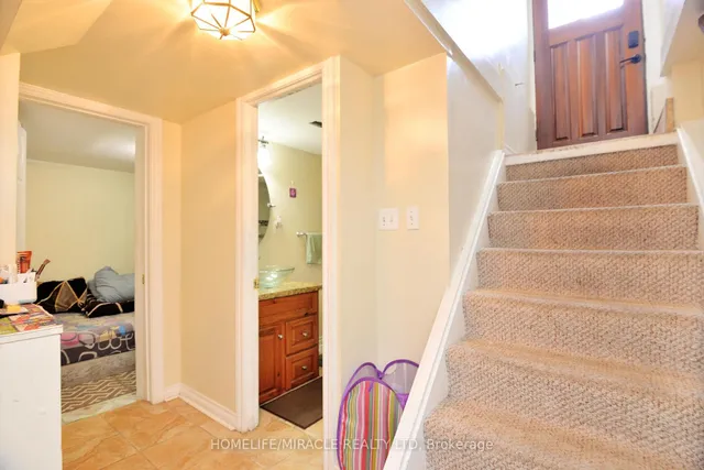 Additional image 38 of 7 Sophia St