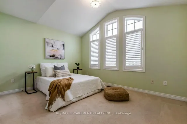 Additional image 25 of 8 Hackney Crt