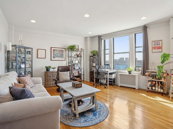 725 Riverside Dr APT 8D, New York, NY 10031