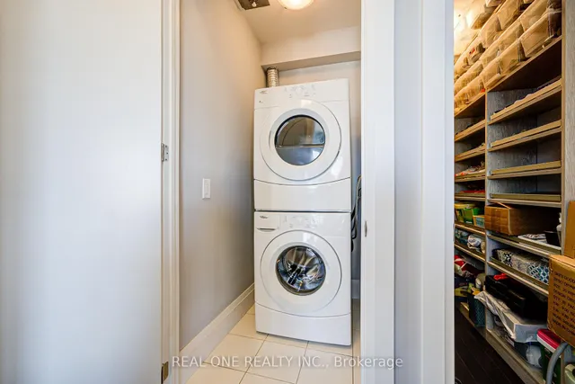 Additional image 31 of 21 Clairtrell Rd Unit Ph701