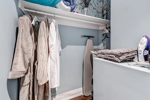 Additional image 36 of 372 Silverthorn Ave