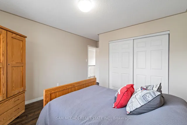 Additional image 29 of 7174 Upton Cres