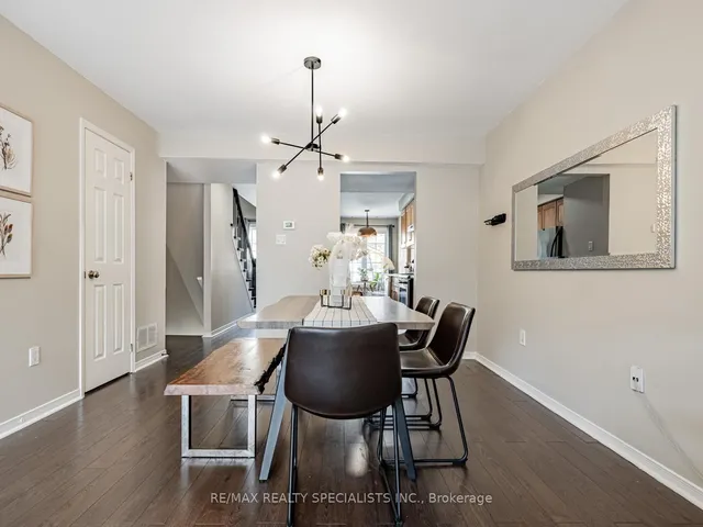 Additional image 5 of 2055 WALKERS Line Unit 227