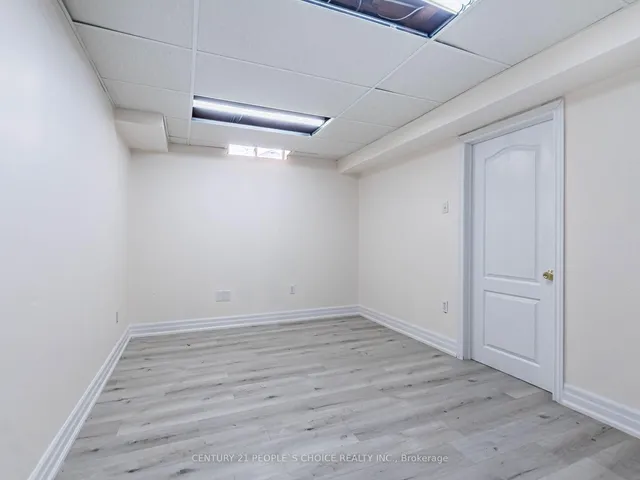 Additional image 35 of 32 Twin Pines Cres