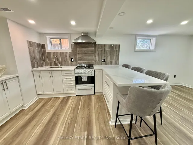 Additional image 26 of 57 Moorecroft Cres