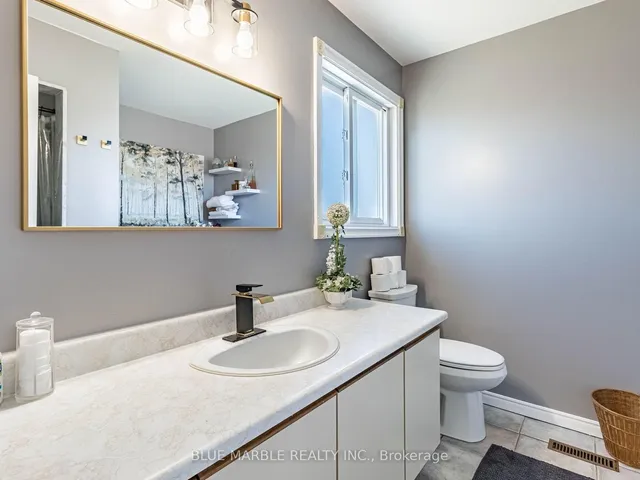 Additional image 35 of 5242 Micmac Cres