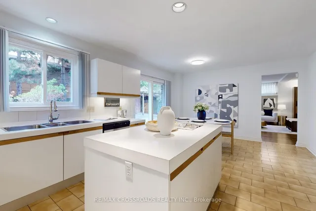 Additional image 12 of 8 Orchid Crt