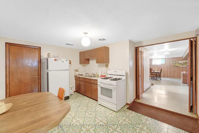 Additional image 25 of 40 Windsor Rd