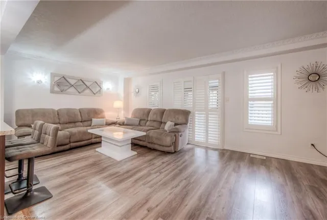 Additional image 6 of 30 Everglade Cres