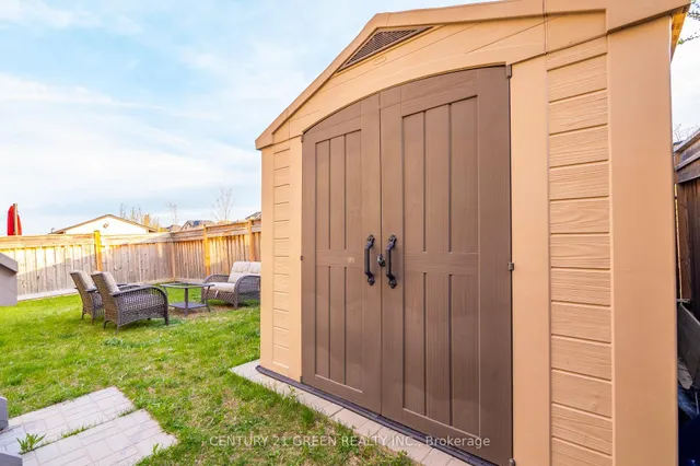 Additional image 47 of 1436 Connaught Terr