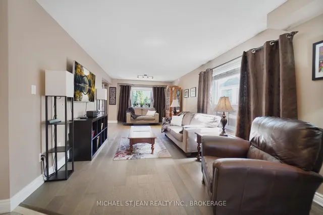 Additional image 8 of 23 Giovanna Dr