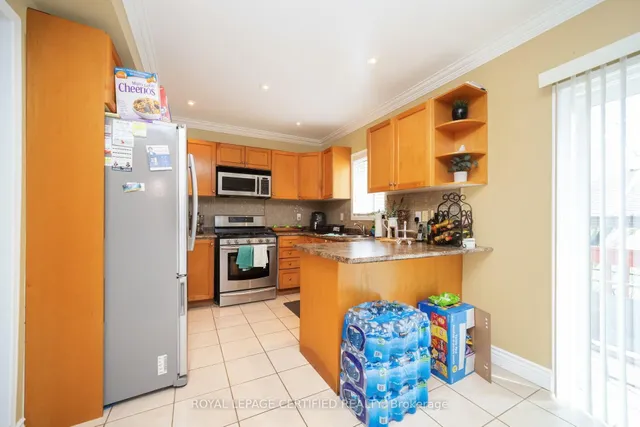 Additional image 10 of 12 Sunnybrook Cres