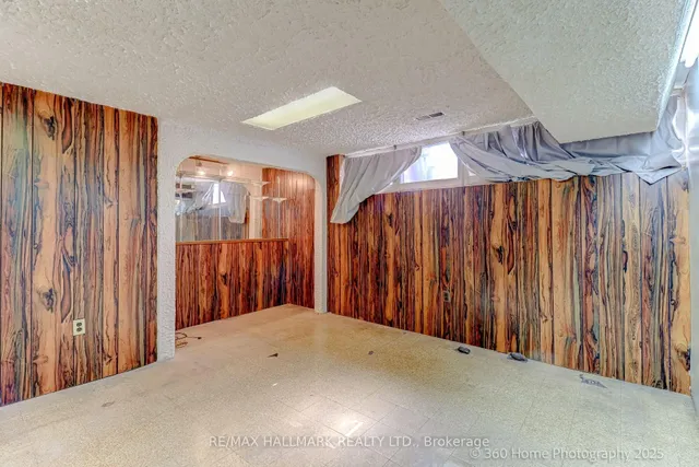 Additional image 16 of 39 Baybrook Cres