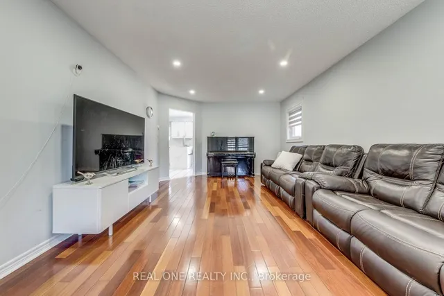 Additional image 6 of 826 Winterton Way