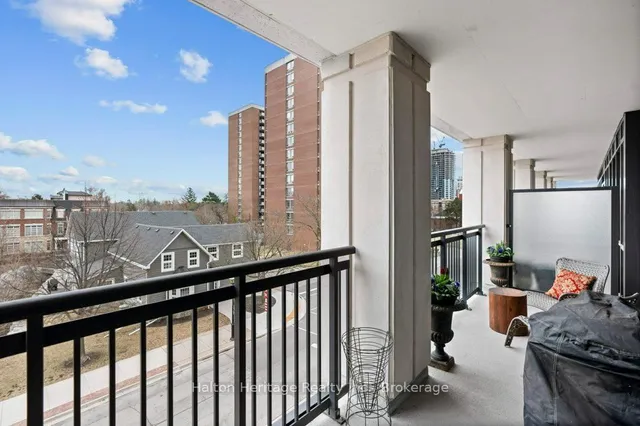 Additional image 32 of 2025 Maria St Unit 302