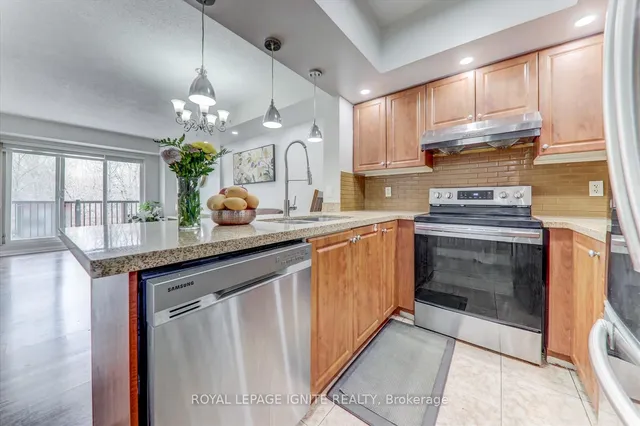 Additional image 17 of 3035 Finch Ave Unit 2013