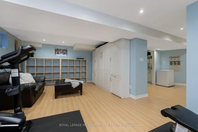 Additional image 39 of 1876 Stevington Cres