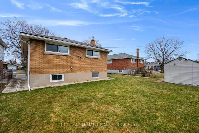 Additional image 33 of 62 Cloke Crt