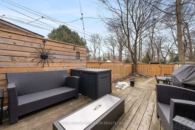 Additional image 40 of 527 Merton St