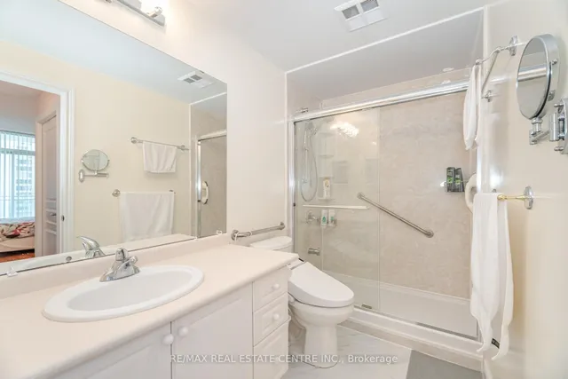Additional image 18 of 5 Marine Parade Dr Unit 911