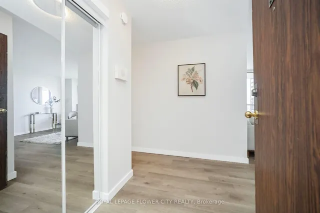 Additional image 10 of 17 KNIGHTSBRIDGE Rd Unit 605