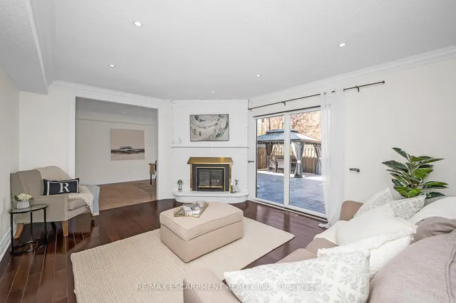 Additional image 12 of 2728 Guilford Cres