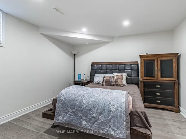 Additional image 42 of 5242 Micmac Cres