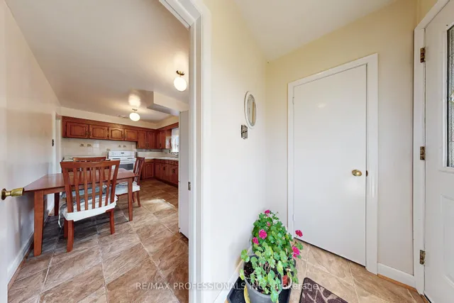 Additional image 5 of 26 Crane Ave